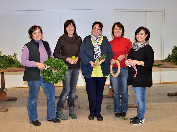 Adventkranzbinden-Team