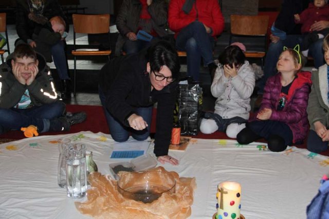131. Kinderkriche Samariterin am Brunnen 2020 – Bild 15