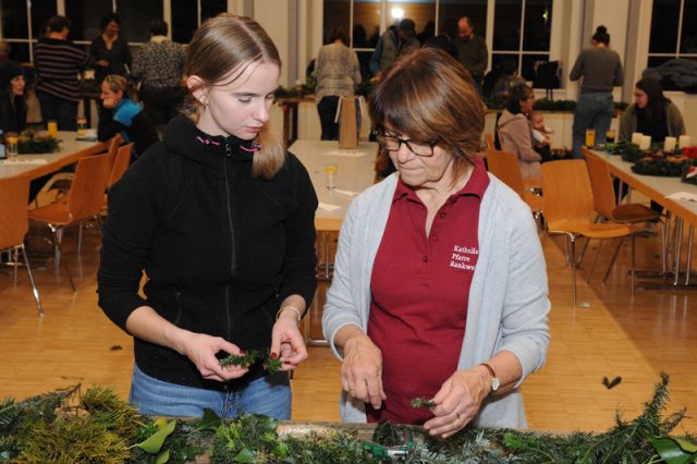 Adventkranzbinden 2024 – Bild 19