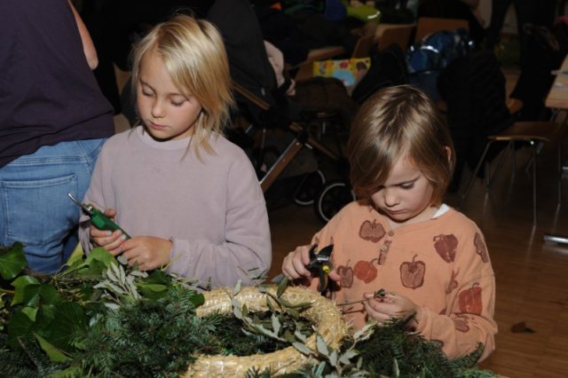 Adventkranzbinden 2025 – Bild 8