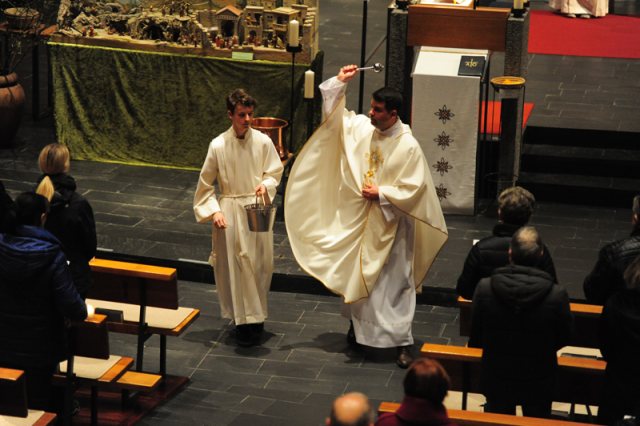 Osternacht St.-Josefs-Kirche 2023 – Bild 1