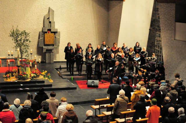 Osternacht St.-Josefs-Kirche 2023 – Bild 14