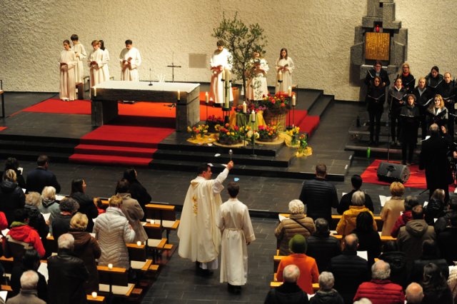 Osternacht St.-Josefs-Kirche 2023 – Bild 7