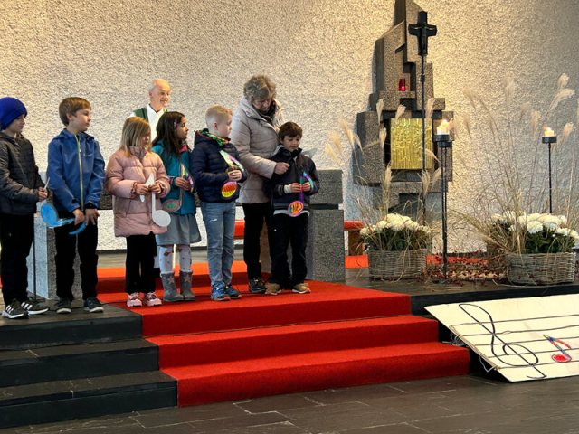 Vorstellungsgottesdienst der Kommunionskinder 2023 – Bild 9