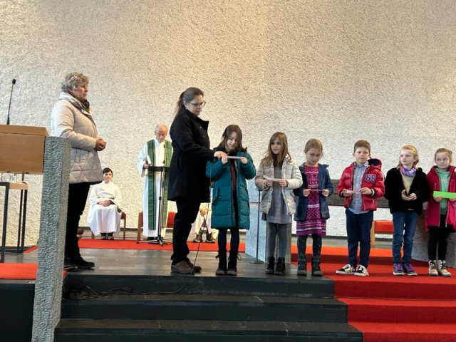 Vorstellungsgottesdienst der Kommunionskinder 2023 – Bild 5